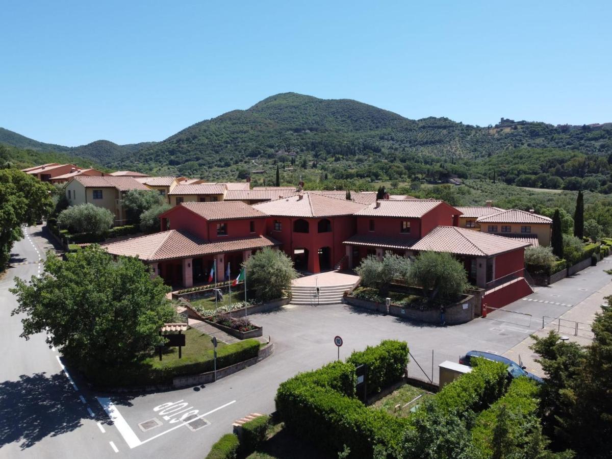 Aparthotel Borgo Etrusco à Scarlino Extérieur photo
