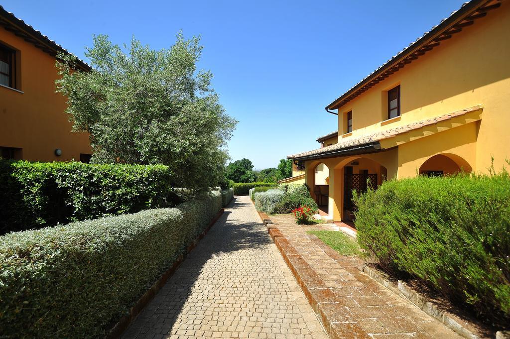 Aparthotel Borgo Etrusco à Scarlino Extérieur photo