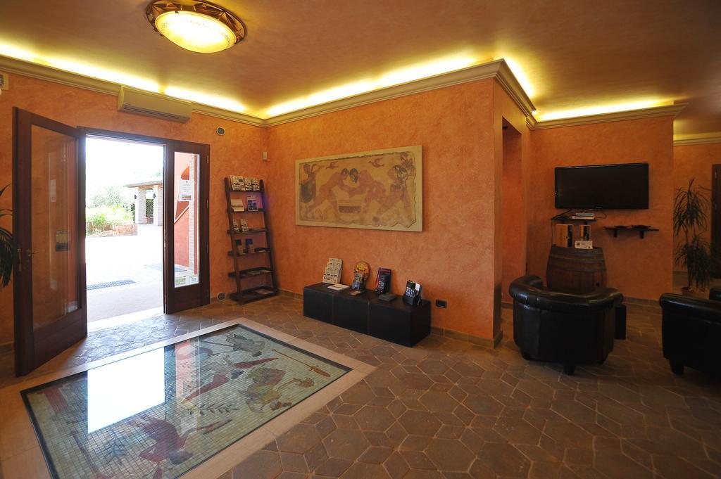 Aparthotel Borgo Etrusco à Scarlino Extérieur photo